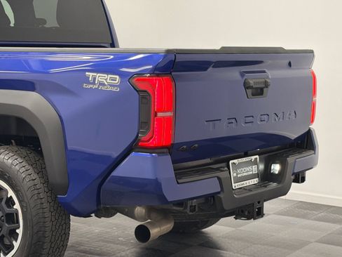 Used 2024 Toyota Tacoma TRD Off-Road AWD/4WD image 7