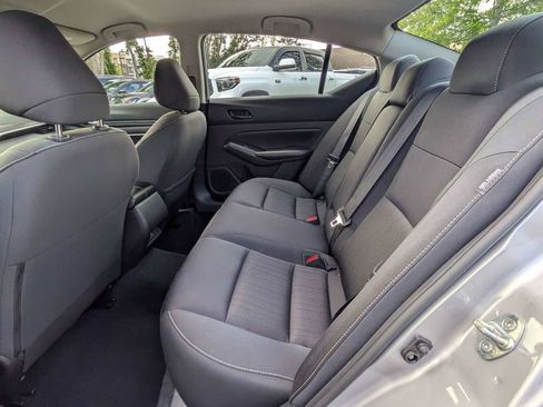 Used 2024 Nissan Altima 2.5 SV FWD image 13