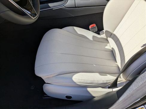 New 2026 Mercedes-Benz E 350 E 350 image 4