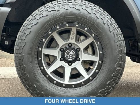 Used 2023 Ford Bronco 4-Door AWD/4WD image 29