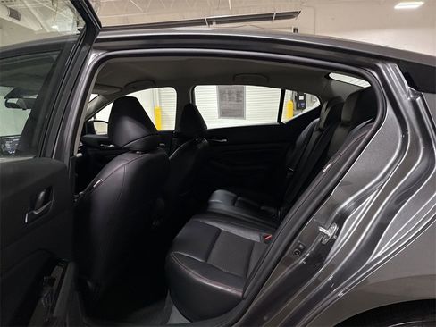 Used 2023 Nissan Altima 2.5 SR image 22