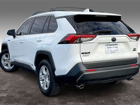 Used 2021 Toyota RAV4 AWD Hybrid image 12