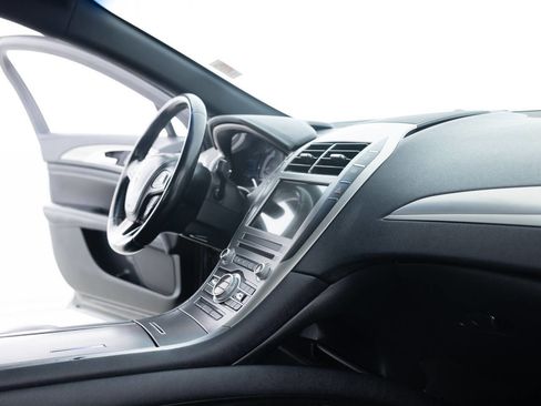 Used 2017 Lincoln MKZ Premiere image 27