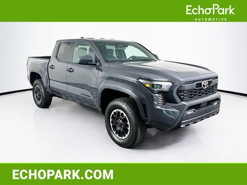Used 2025 Toyota Tacoma TRD Off-Road image 1