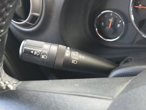 Used 2017 Jeep Wrangler Sport image 33