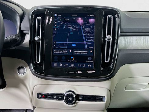 New 2026 Volvo XC40 B5 Plus w/ Protection Package Premier image 13