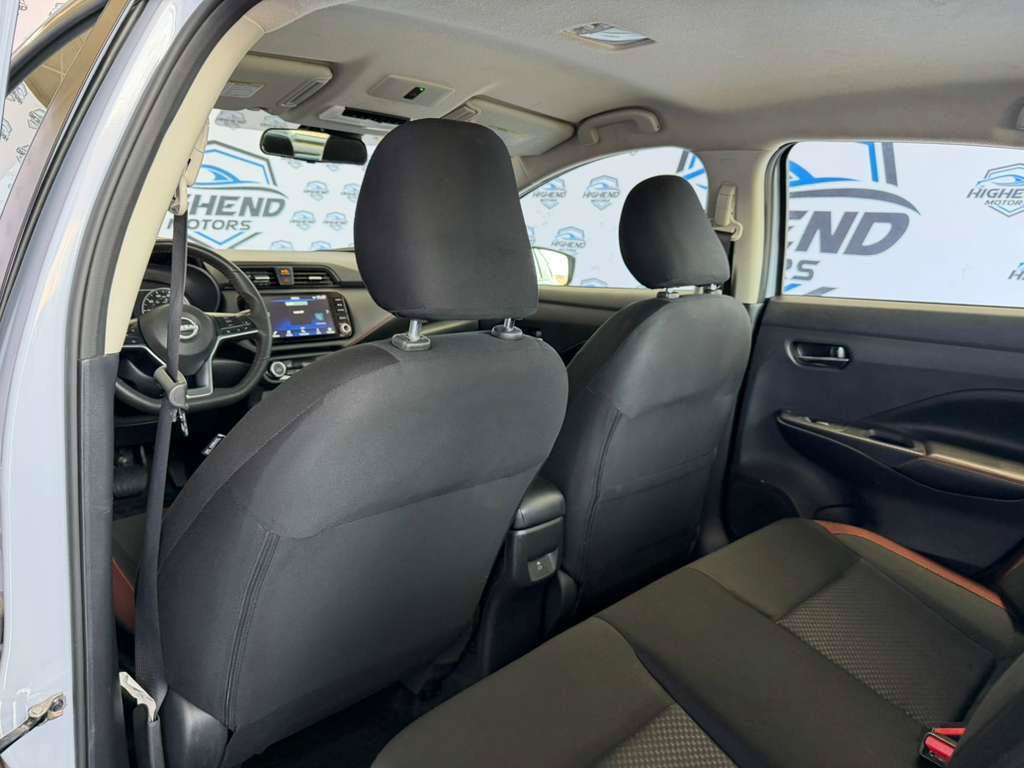 Used 2024 Nissan Versa SR FWD image 18
