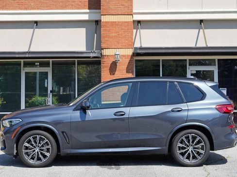 Used 2020 BMW X5 xDrive40i w/ M Sport Package AWD/4WD image 48
