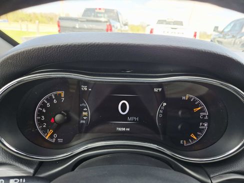 Used 2021 Jeep Grand Cherokee Laredo X image 24