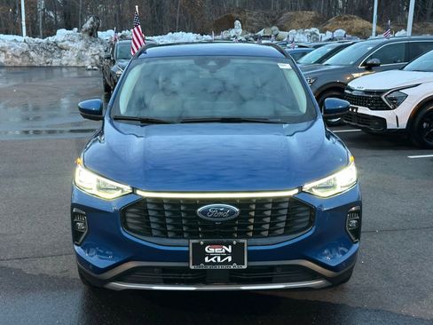 Used 2023 Ford Escape Platinum w/ Class II Trailer Tow Package AWD/4WD image 3