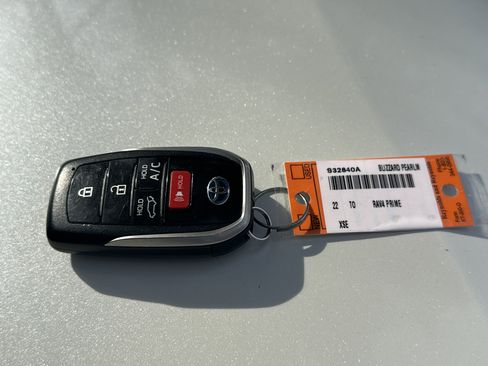 Used 2022 Toyota RAV4 XSE w/ Premium Package image 36