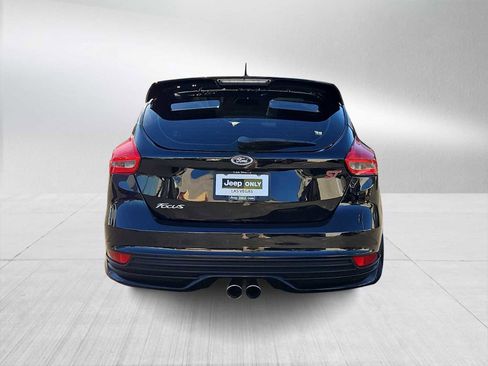Used 2017 Ford Focus ST w/ Equipment Group 402A image 14