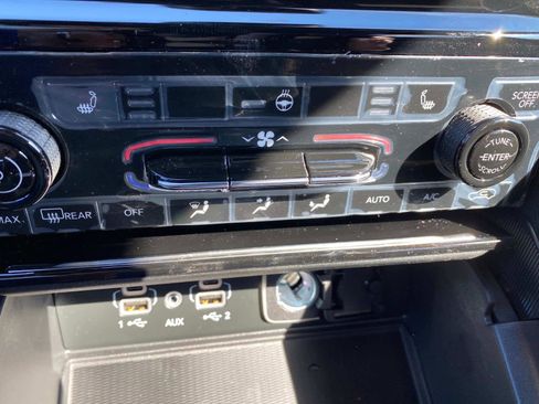 New 2025 Jeep Grand Cherokee L Laredo w/ Luxury Tech Group I image 12