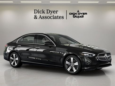 Used 2025 Mercedes-Benz C 300 Sedan image 1