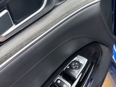 Used 2025 Kia K5 EX image 17