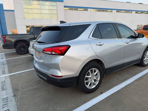 Used 2022 Chevrolet Equinox LT image 8