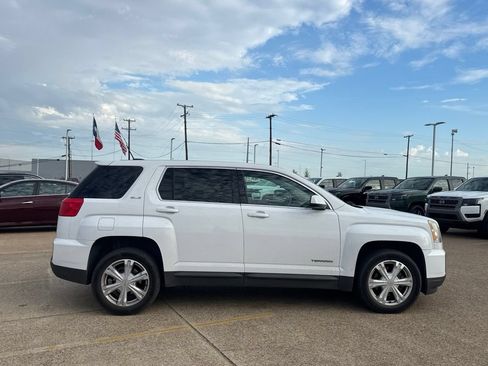Used 2017 GMC Terrain SLE FWD image 26