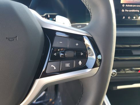 Used 2025 BMW 430i xDrive Coupe w/ Premium Package image 28