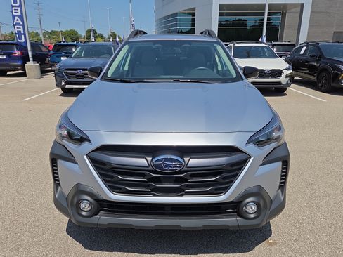 Certified 2024 Subaru Outback Premium AWD/4WD image 8