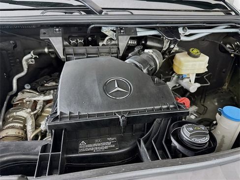 Used 2023 Mercedes-Benz Sprinter 2500 image 30