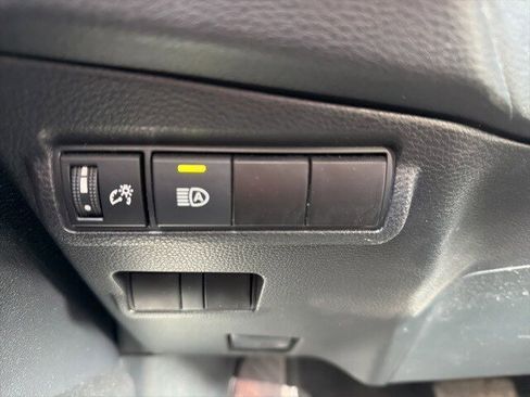 Used 2024 Toyota Corolla Cross LE image 26