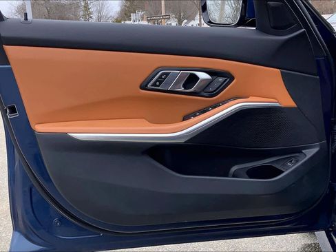 Used 2023 BMW 330i xDrive Sedan w/ Driving Assistance Package image 21