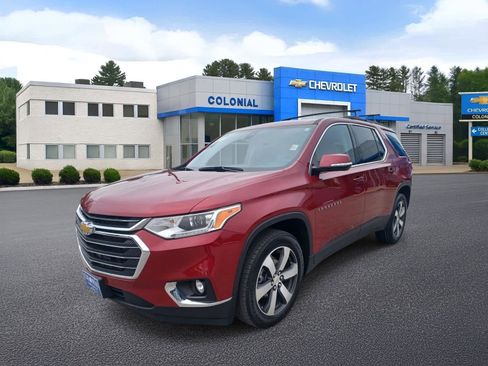 Used 2020 Chevrolet Traverse LT w/ LT Premium Package image 1