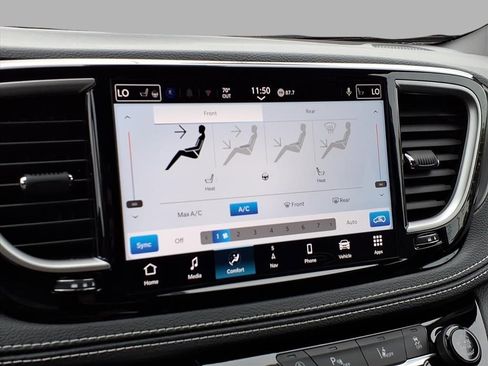 New 2026 Chrysler Pacifica Select image 27