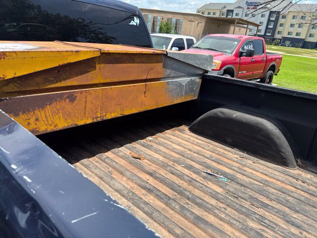 Used 2004 Chevrolet Silverado 2500 LS RWD image 8