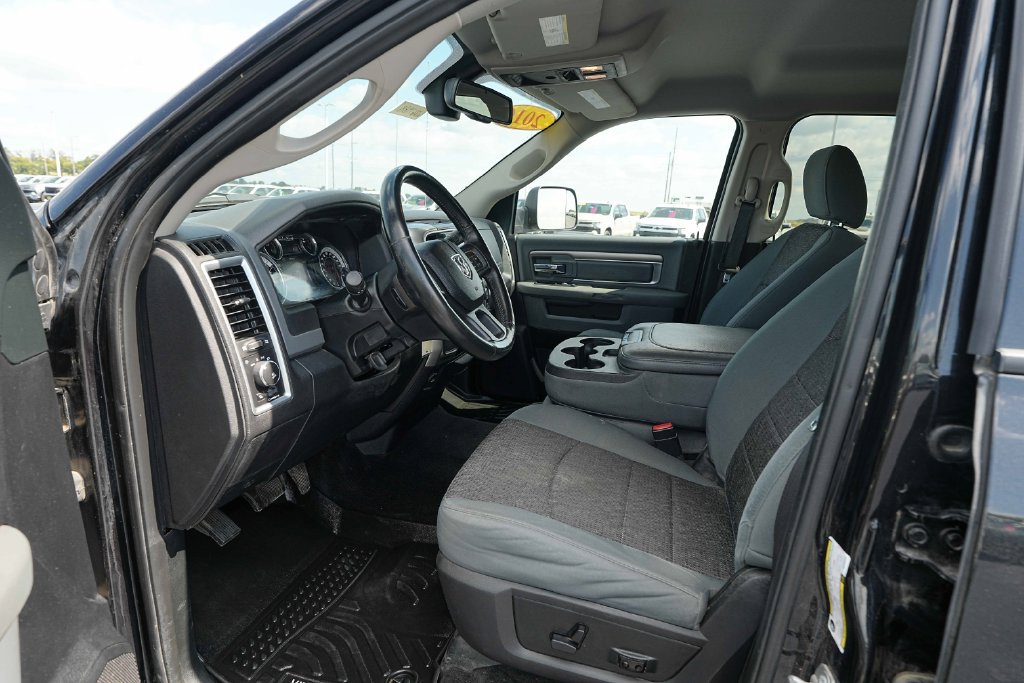 Used 2016 RAM 3500 Big Horn AWD/4WD image 13