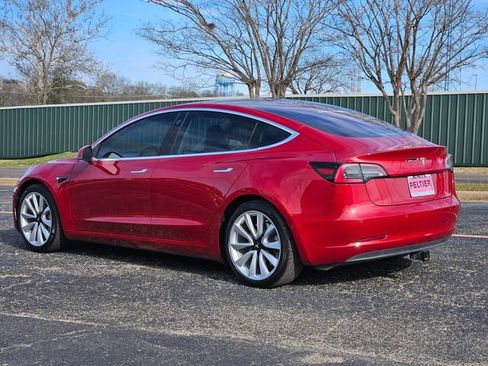 Used 2018 Tesla Model 3 Mid Range image 4