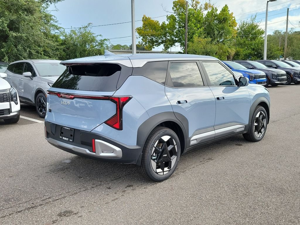 New 2027 Kia Seltos EX FWD image 6