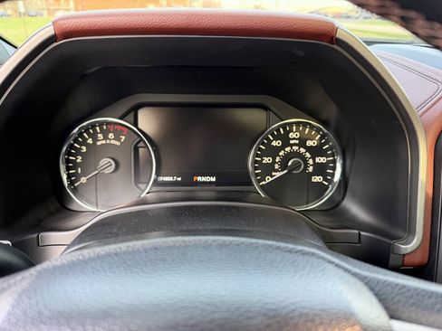 Used 2018 Ford F150 Platinum w/ Equipment Group 701A Luxury image 35