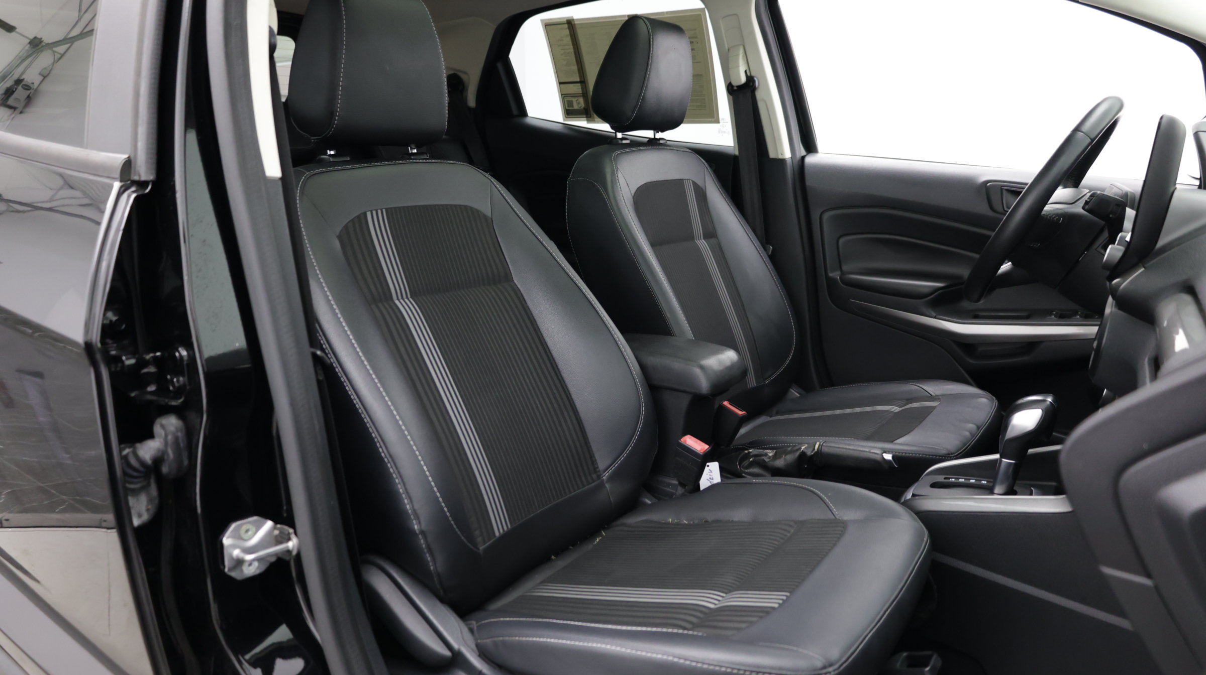 Used 2020 Ford EcoSport SES AWD/4WD image 35