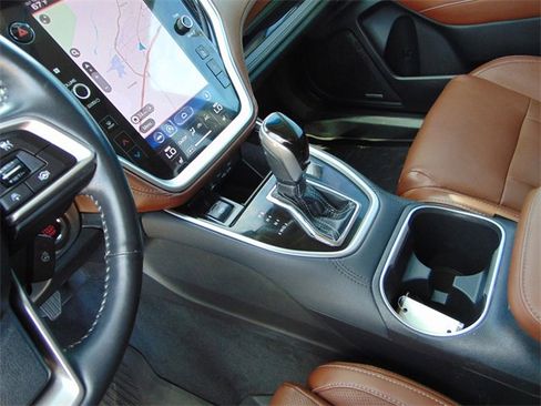 Used 2022 Subaru Outback Touring image 14