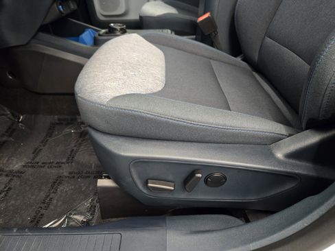 Certified 2025 Ford Maverick XLT w/ XLT Luxury Package image 23