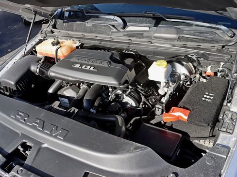 Used 2022 RAM 1500 Laramie image 41