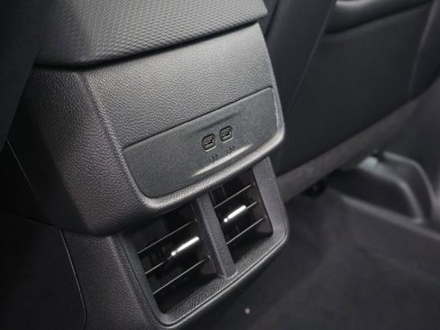 New 2026 Chevrolet Equinox LT w/ Convenience Package II image 37