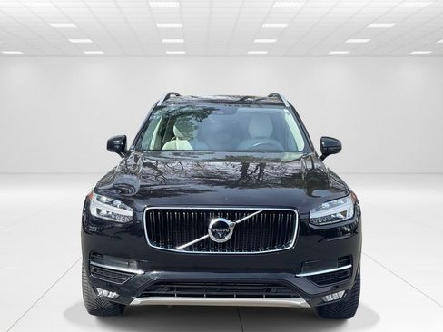 Used 2018 Volvo XC90 T6 Momentum w/ Convenience Package image 2