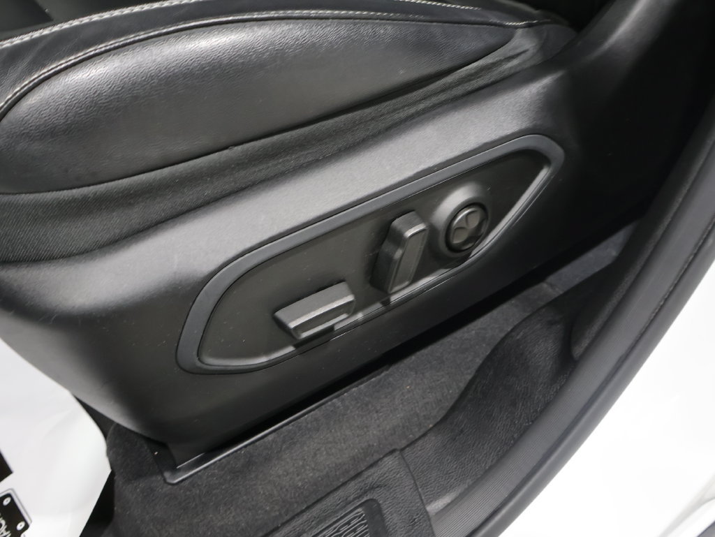 Used 2023 Jeep Grand Cherokee L Limited AWD/4WD image 12