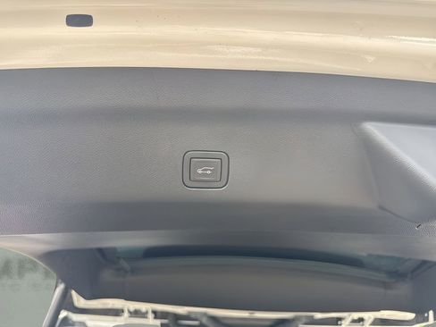Used 2024 Cadillac Escalade Sport w/ LPO, ONYX Package AWD/4WD image 33