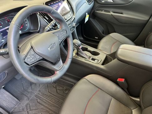 Used 2024 Chevrolet Equinox RS w/ RS Leather Package image 10
