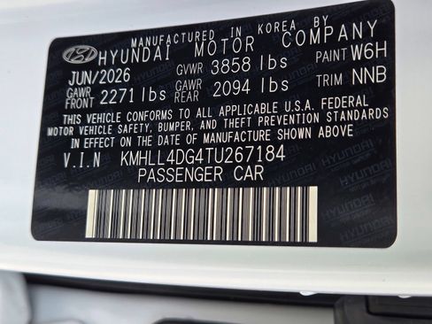 New 2026 Hyundai Elantra SE FWD image 19