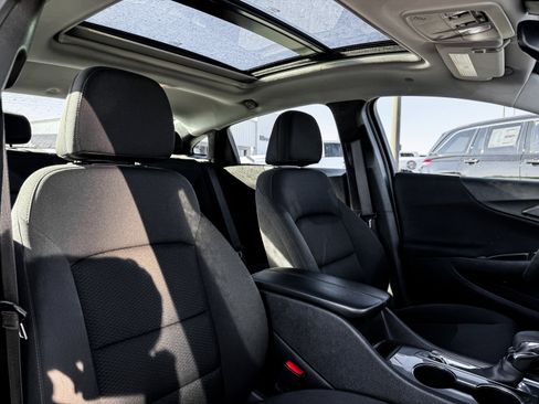 Used 2024 Chevrolet Malibu LT image 9