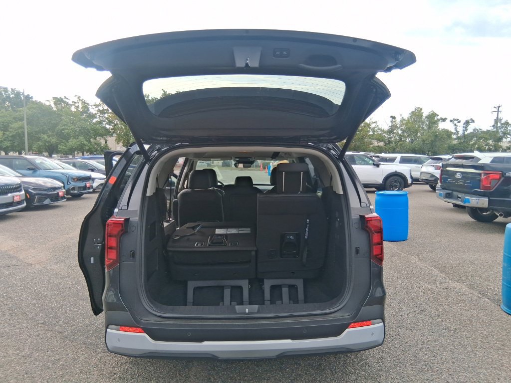 Certified 2026 Kia Carnival EX FWD image 20