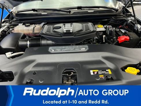 Used 2024 Jeep Wagoneer 4WD w/ HD Trailer Tow Package image 21