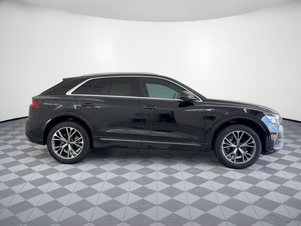 Used 2023 Audi Q8 Premium Plus w/ Premium Plus Package AWD/4WD image 8