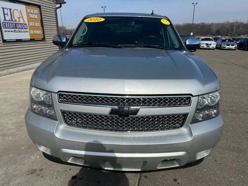 Used 2010 Chevrolet Avalanche LT w/ Regional Value Package image 2