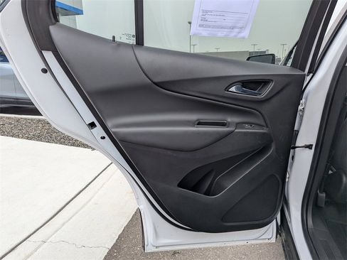 Used 2022 Chevrolet Equinox LT image 27