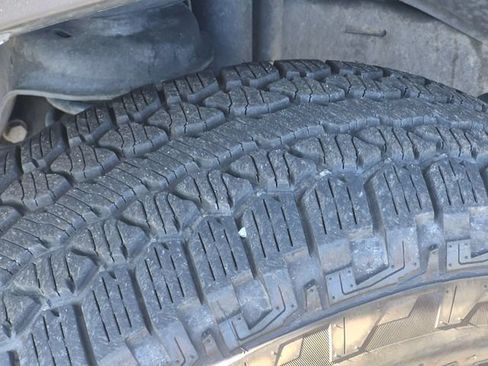 Used 2023 Jeep Wrangler Unlimited Rubicon AWD/4WD image 18